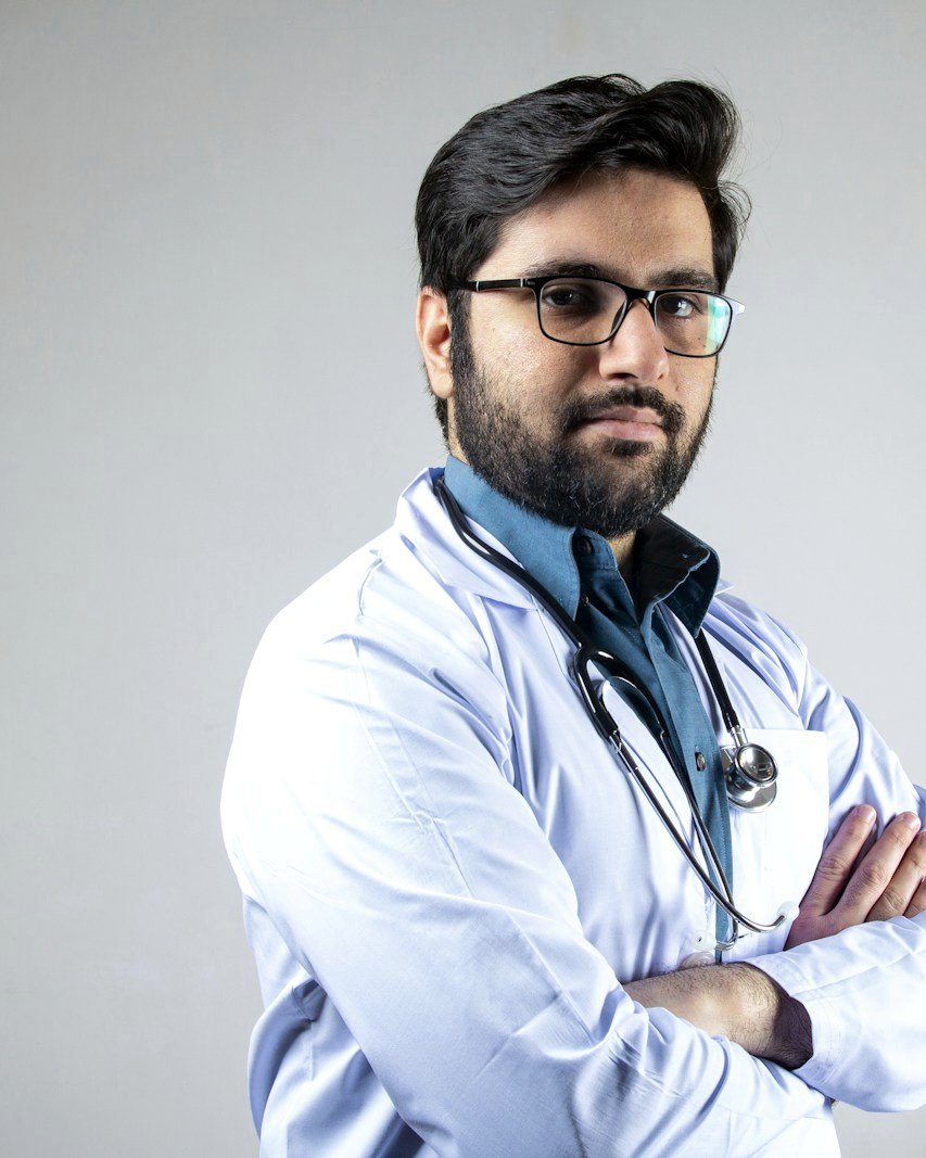 Portrait of Dr. Aman Kapoor, DDS, Implant Surgeon at Dental Health