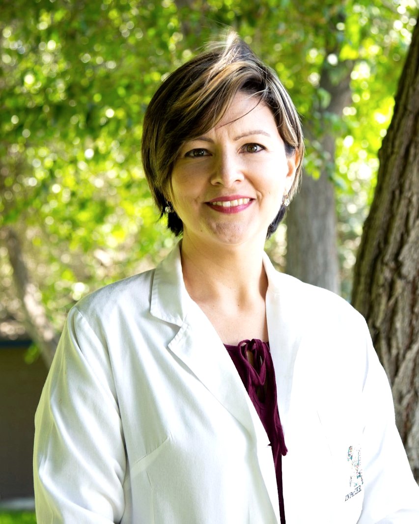 Portrait of Dr. Maria Hernandez, DMD, Cosmetic Dentist at Dental Health